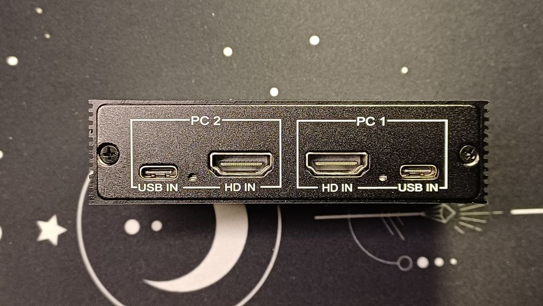 HDMI/USB KVM 스위치 이미지