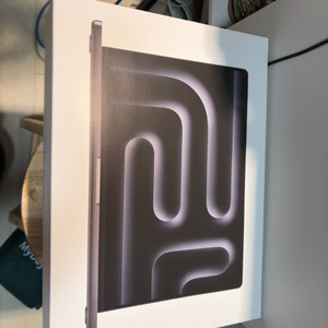 맥북프로 16인치 M4 pro 기본형 팝니다 이미지