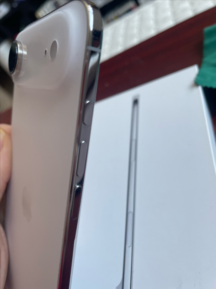 아이폰에어팝니다 이미지