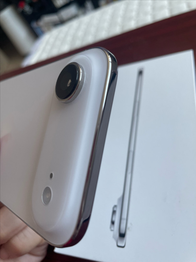 아이폰에어팝니다 이미지