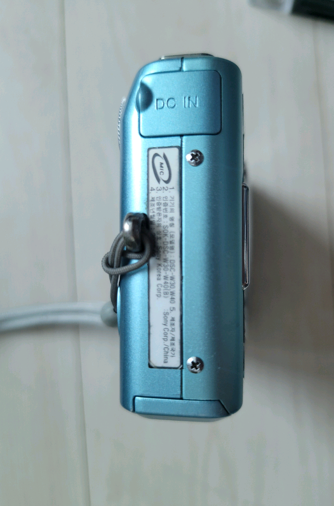 소니사이버샷 DSC-W30 디지털카메라 이미지