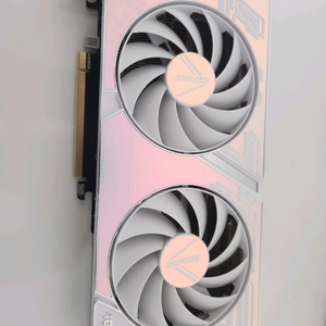 RTX 4060TI 화이트 상급 그래픽카드 이미지