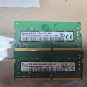 노트북용 SK하이닉스 DDR4 8GB PC4-2400T-SA1-11 램 2개 금액입니다사진에서 확인 가능하듯 동일한 이미지