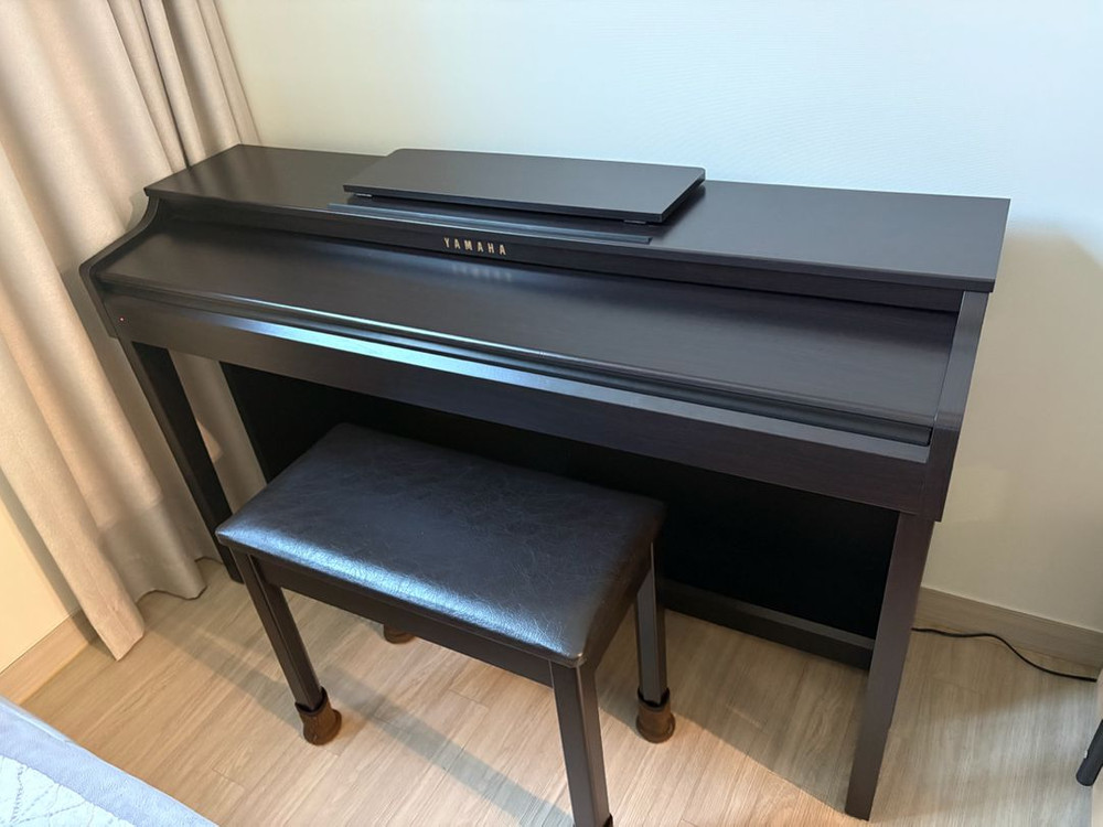 야마하 디지털피아노 CLP 525 이미지