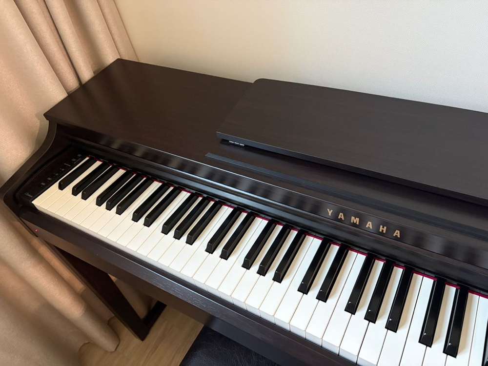 야마하 디지털피아노 CLP 525 이미지