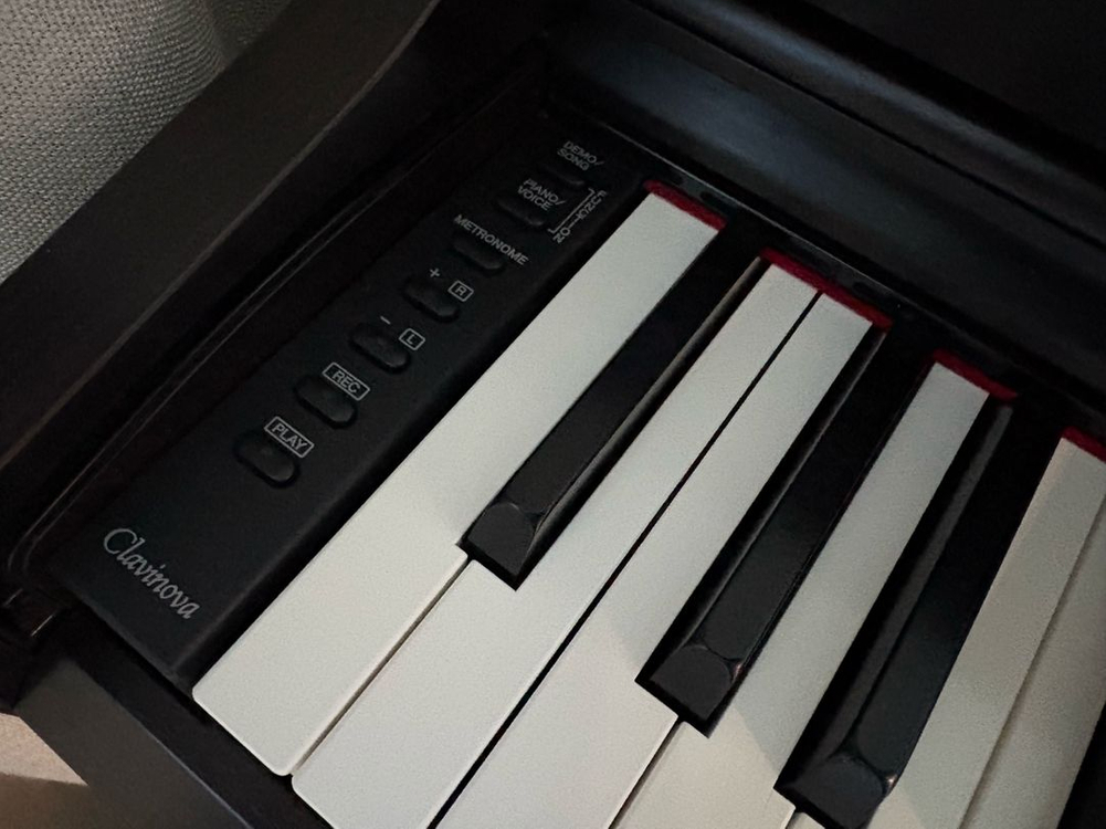 야마하 디지털피아노 CLP 525 이미지