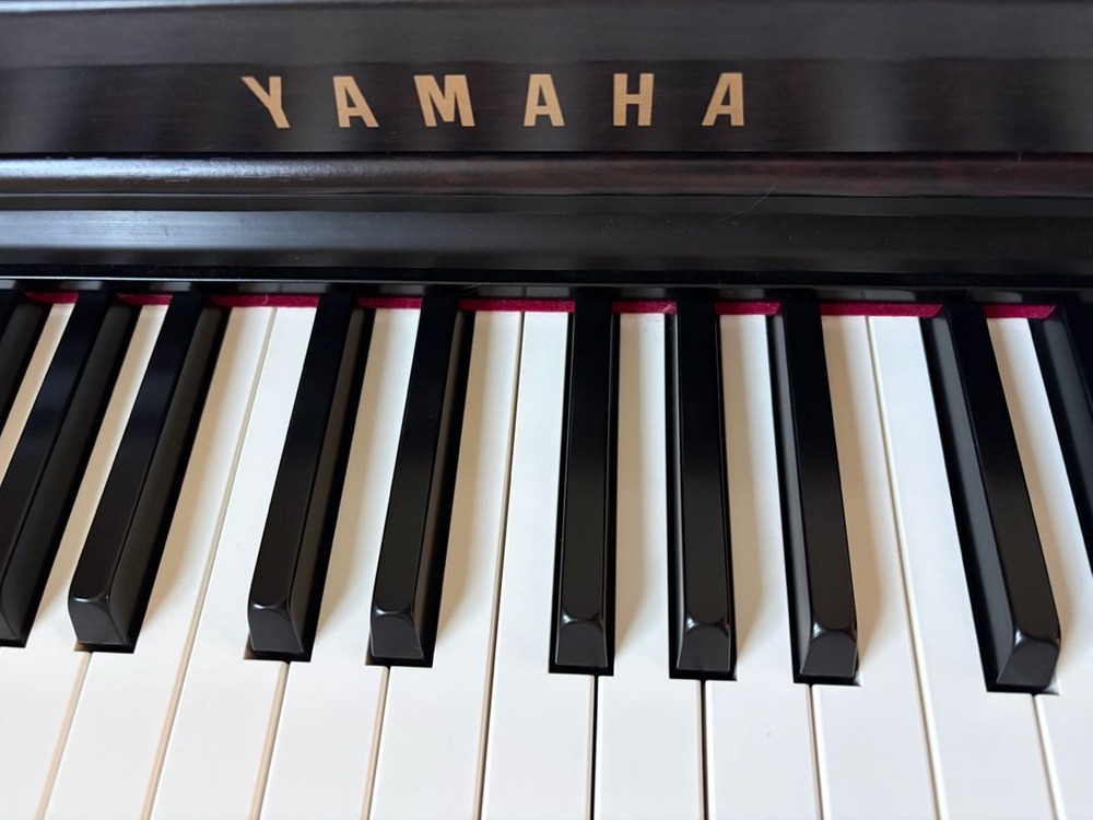 야마하 디지털피아노 CLP 525 이미지