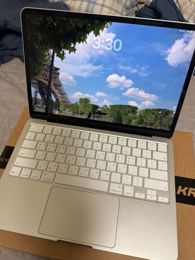 맥북 네오 512GB 실버 이미지