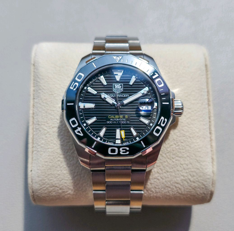 태그호이어 아쿠아레이서 41mm 세라믹 오토매틱 풀박스 이미지