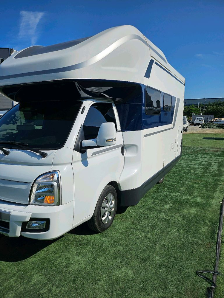 현대포레스트 풀옵션 캠핑카 판매합니다! 이미지