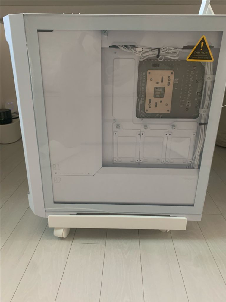 9800X3D/RTX 5080/DDR5 32GB/2TB 고사양게이밍 pc 이미지