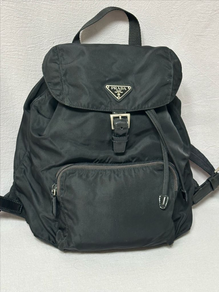 프라다 원포켓 백팩 나일론 포코노 미디움 이미지