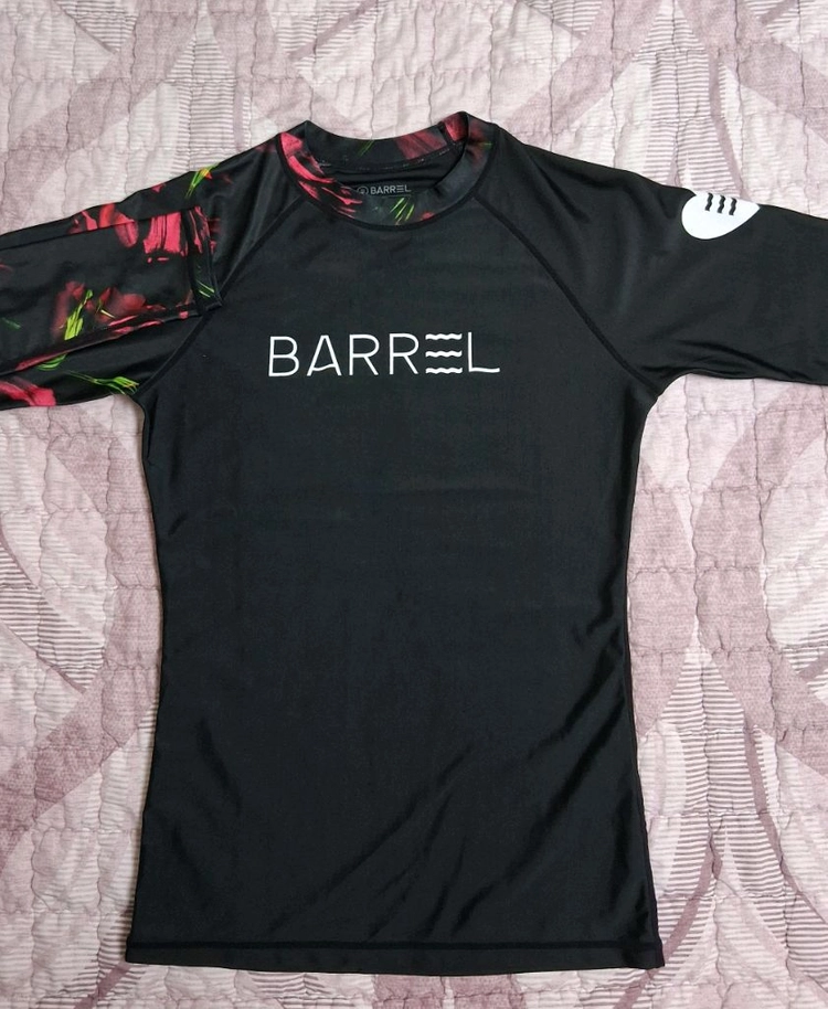 여성 배럴래쉬가드 상의 M사이즈 BARREL 이미지