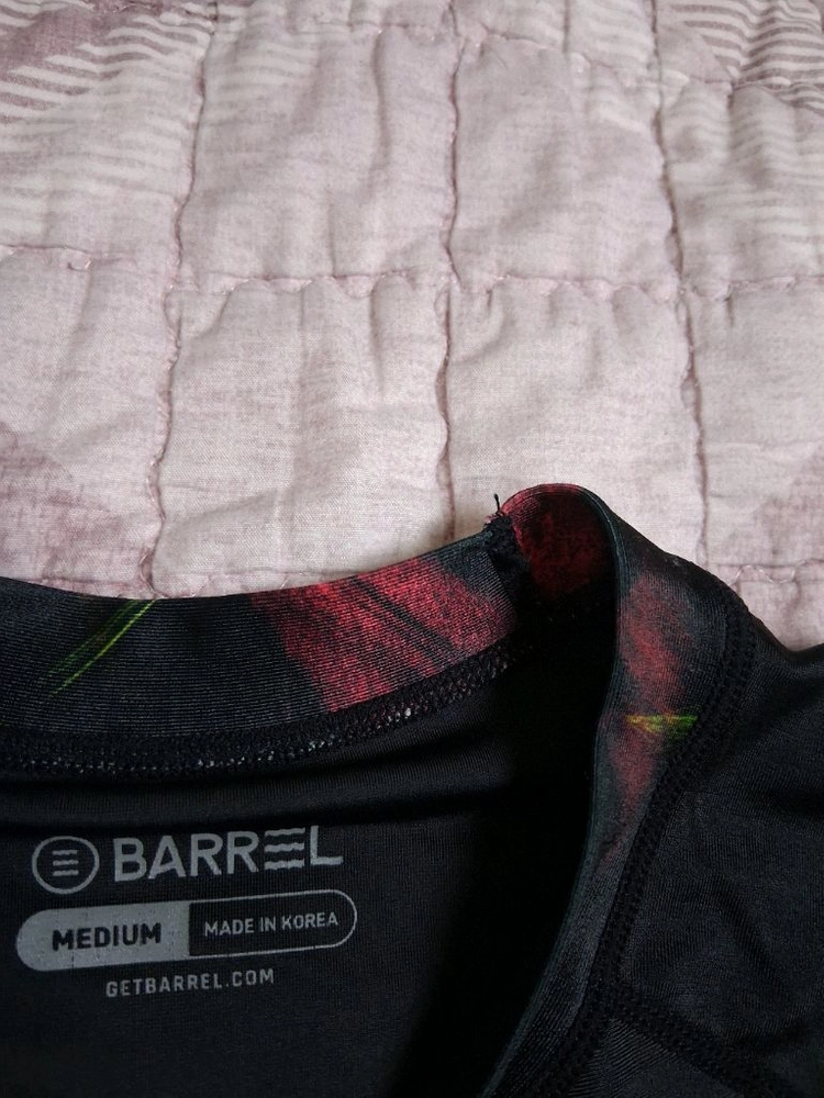 여성 배럴래쉬가드 상의 M사이즈 BARREL 이미지