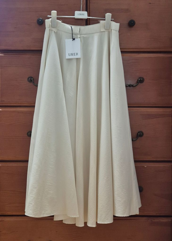 유메르 24 베니스 플레어 스커트 아이보리 3사이즈 새상품 이미지