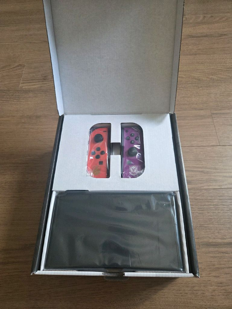 닌텐도 스위치 포켓몬에디션 + 니트로덱 + 주변기기 이미지