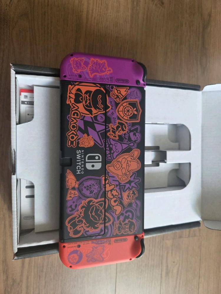 닌텐도 스위치 포켓몬에디션 + 니트로덱 + 주변기기 이미지