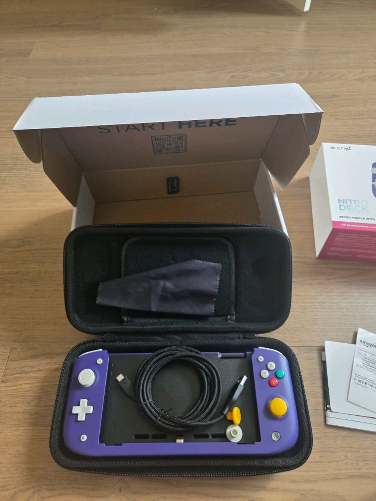 닌텐도 스위치 포켓몬에디션 + 니트로덱 + 주변기기 이미지