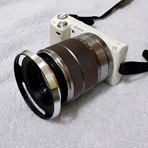 소니 NEX-5N 미러리스 카메라와 18-55mm 렌즈팝니다. 이미지