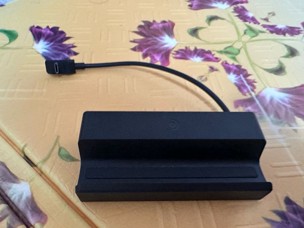 스팀덱 LCD 64G 전용 정품 USB 멀티 충전독 거치대 이미지