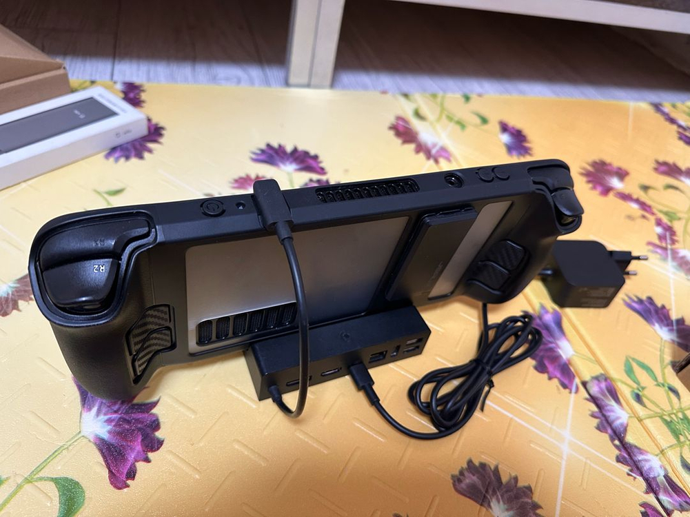 스팀덱 LCD 64G 전용 정품 USB 멀티 충전독 거치대 이미지