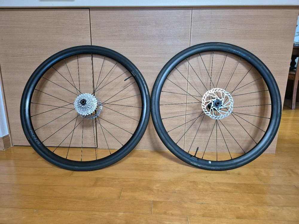 자이언트 로드 휠셋 이미지