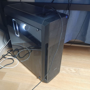 게이밍컴퓨터 인텔 i5-9600K RTX 2060 16GB 240GB 팝니다 이미지