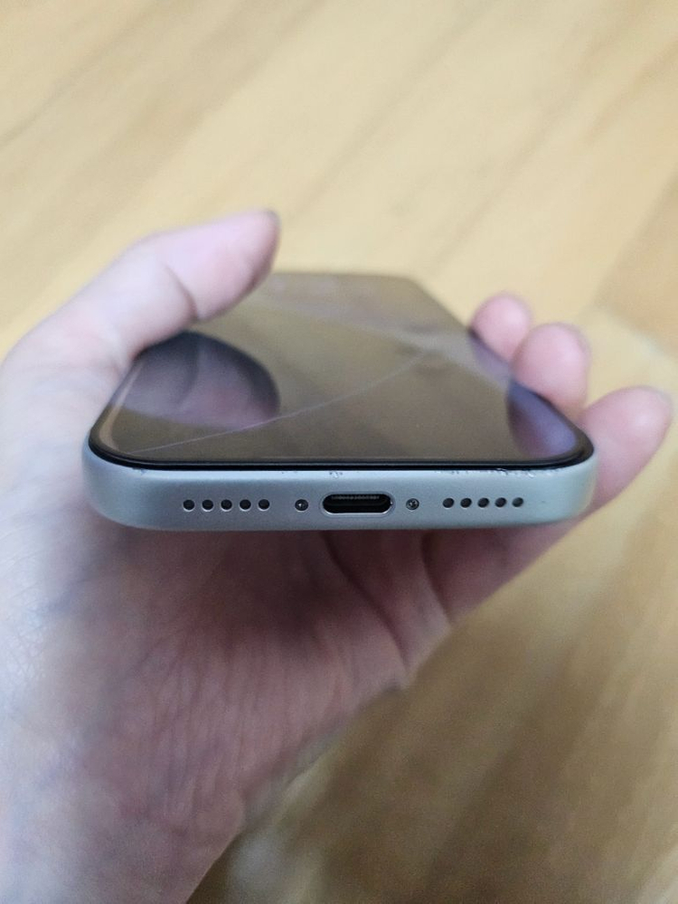 아이폰 17 프로 실버 256GB 팝니다 이미지