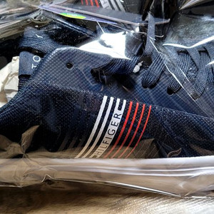 정품 타미힐피거 네이비 스니커즈 새상품 260 이미지