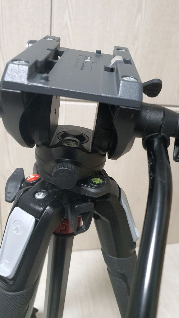 맨프로토 055xpo3 + mvh500ah 이미지