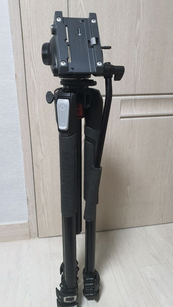 맨프로토 055xpo3 + mvh500ah 이미지