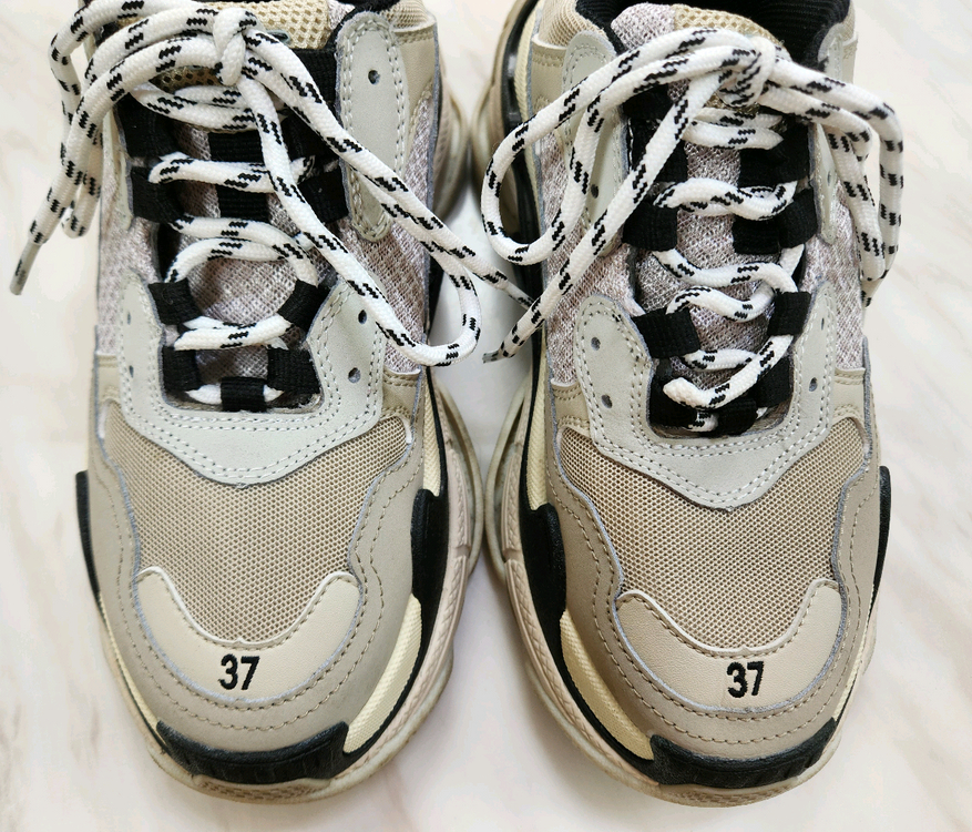 [파격가 37 240] 발렌시아가 트리플 S 스니커즈 신발 37사이즈 루이비통 샤넬 구찌 펜디 프라다 에르메스 디올 이미지