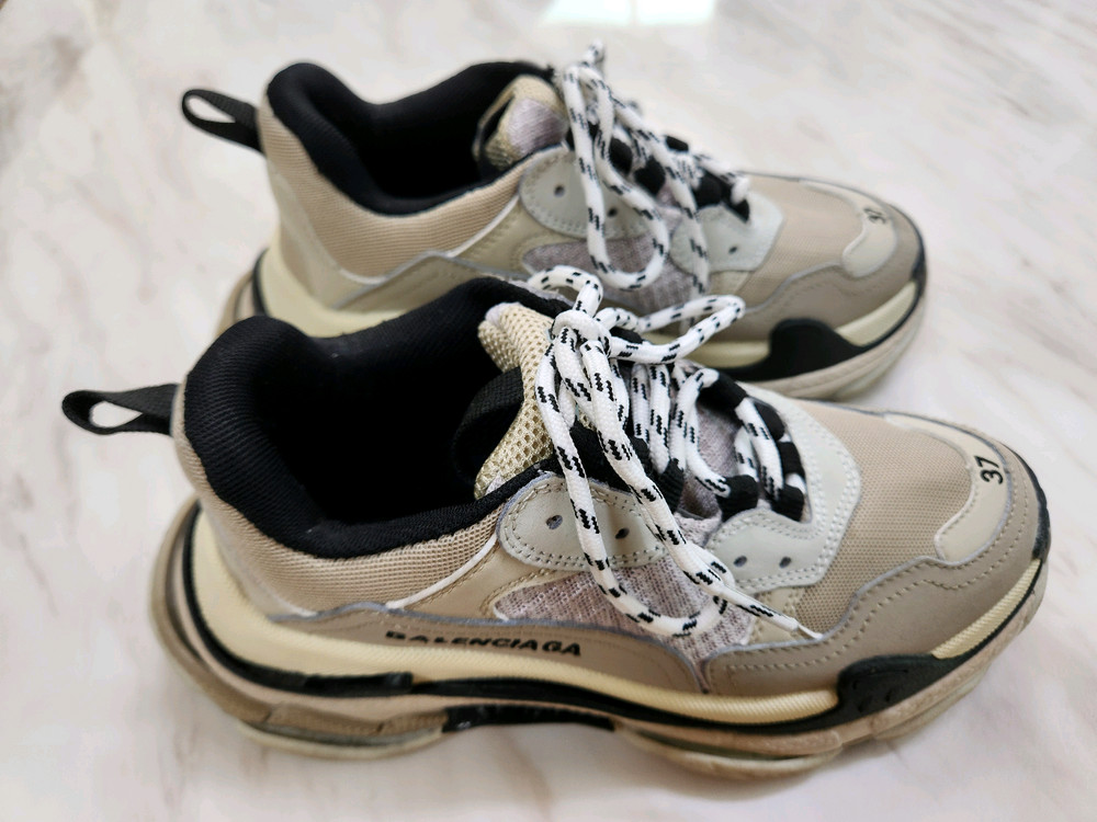 [파격가 37 240] 발렌시아가 트리플 S 스니커즈 신발 37사이즈 루이비통 샤넬 구찌 펜디 프라다 에르메스 디올 이미지