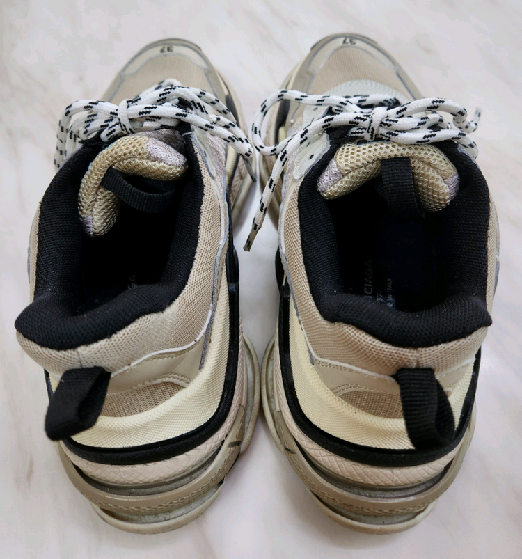 [파격가 37 240] 발렌시아가 트리플 S 스니커즈 신발 37사이즈 루이비통 샤넬 구찌 펜디 프라다 에르메스 디올 이미지