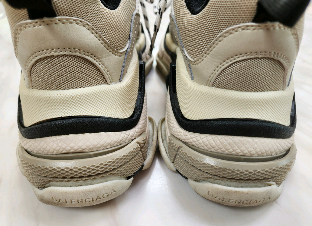 [파격가 37 240] 발렌시아가 트리플 S 스니커즈 신발 37사이즈 루이비통 샤넬 구찌 펜디 프라다 에르메스 디올 이미지