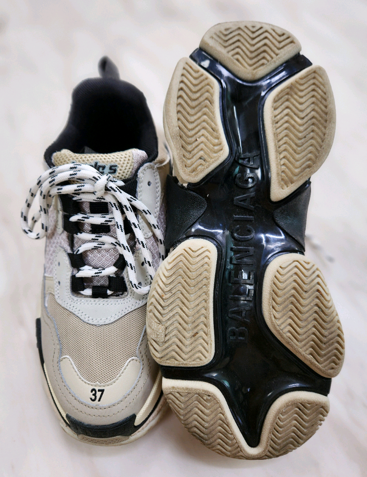 [파격가 37 240] 발렌시아가 트리플 S 스니커즈 신발 37사이즈 루이비통 샤넬 구찌 펜디 프라다 에르메스 디올 이미지