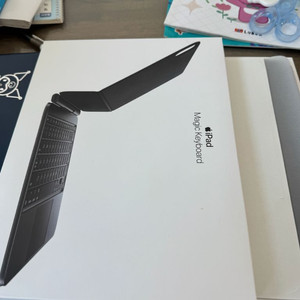 아이패드 프로 11 M4 매직키보드 이미지