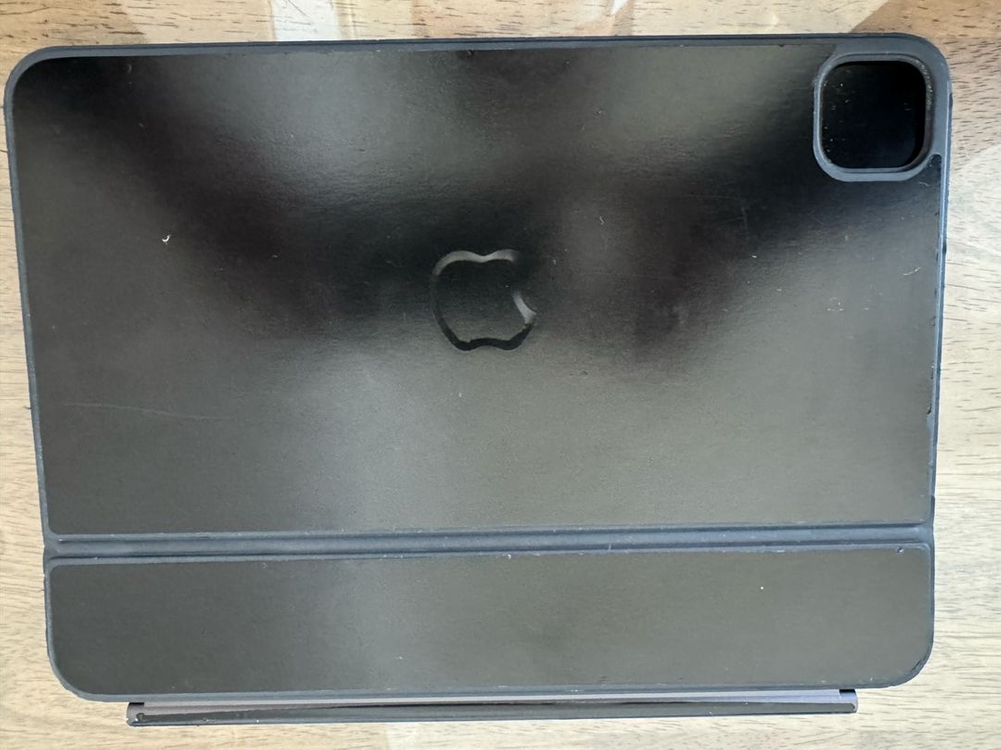 아이패드 프로 11 M4 매직키보드 이미지