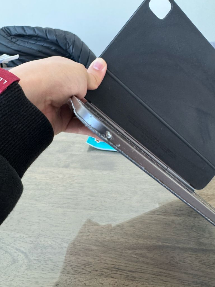 아이패드 프로 11 M4 매직키보드 이미지