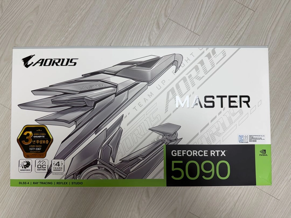 rtx5090 aorus master white 그래픽카트 팝니다. - 안심되는 중고거래