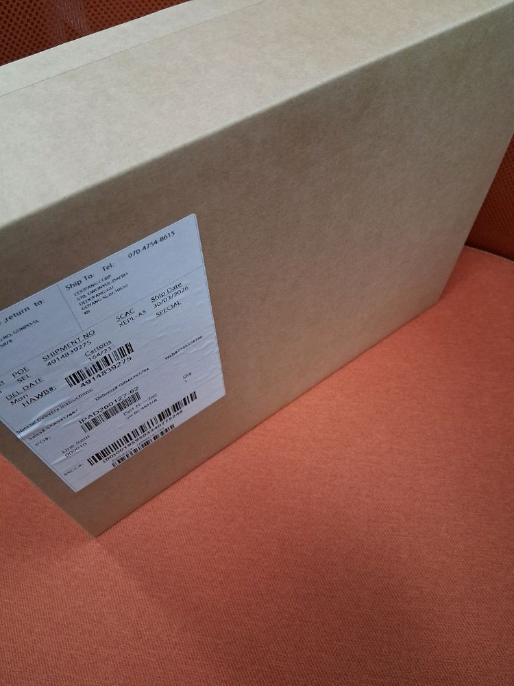 미개봉 새제품 아이패드프로13 셀룰러 512GB 판매합니다. 이미지