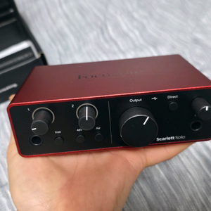 Focusrite Scarlett Solo 4세대 오디오 인터페이스 이미지
