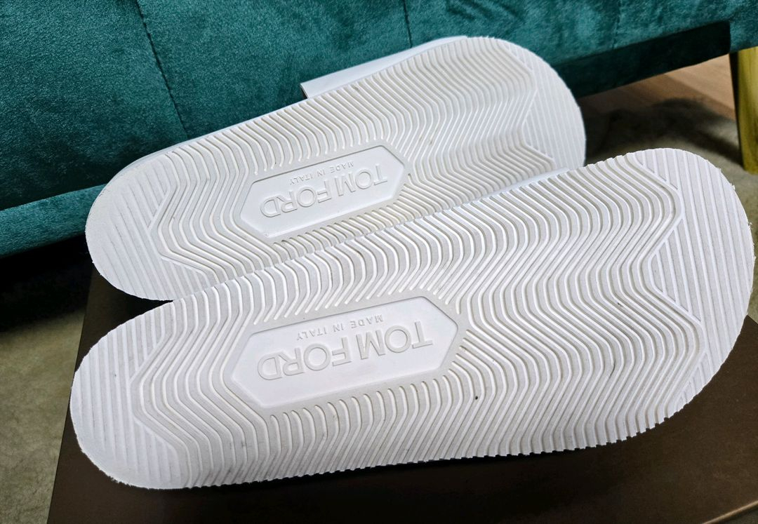 톰포드 TH 슬리퍼 10사이즈 (280~85) 에르메스,로로피아나,루이비통,디올,구찌 이미지