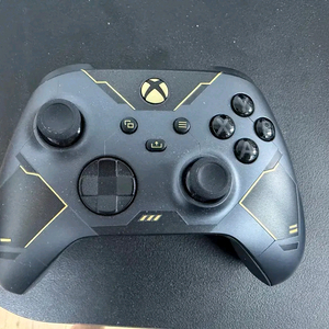 엑스박스 시리즈 X(엑시엑) 헤일로 에디션 이미지