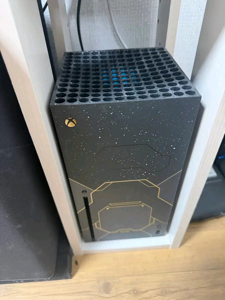 엑스박스 시리즈 X(엑시엑) 헤일로 에디션 이미지