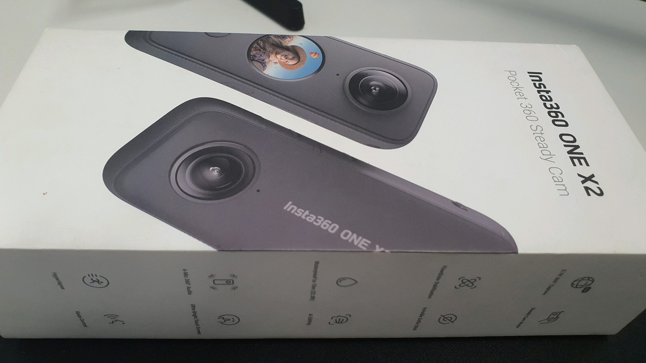 Insta360 ONE X2 부품 및 배터리 충전기 이미지