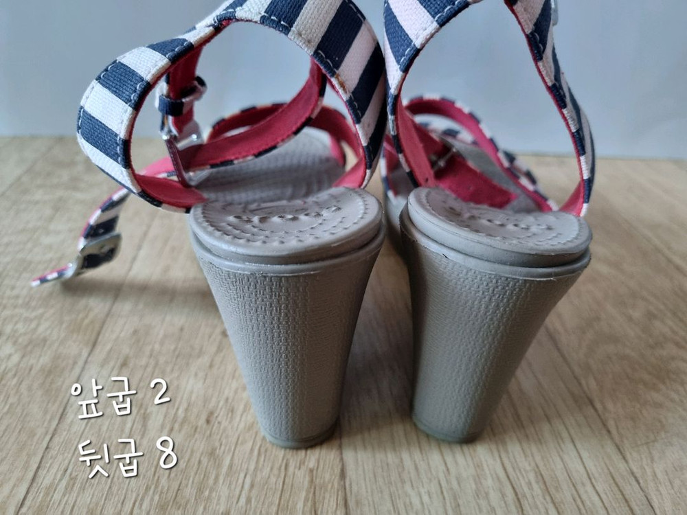 크록스 웨지힐 샌들 w5 220 이미지