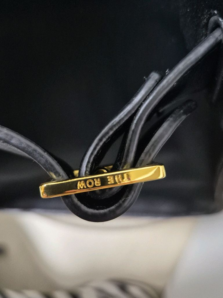 더로우 마고백15 이미지