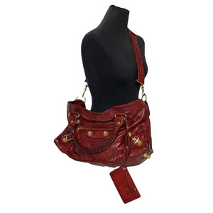 발렌시아가 자이언트 파트타임. 모터백 시티백 르시티 르카골 이미지