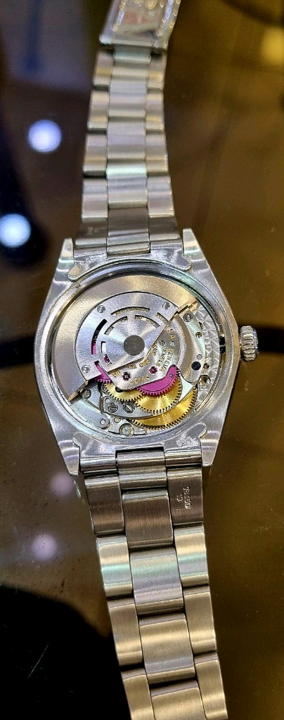 롤렉스 오이스터 퍼페츄얼 데이트 (청판 Ref. 1500) 이미지